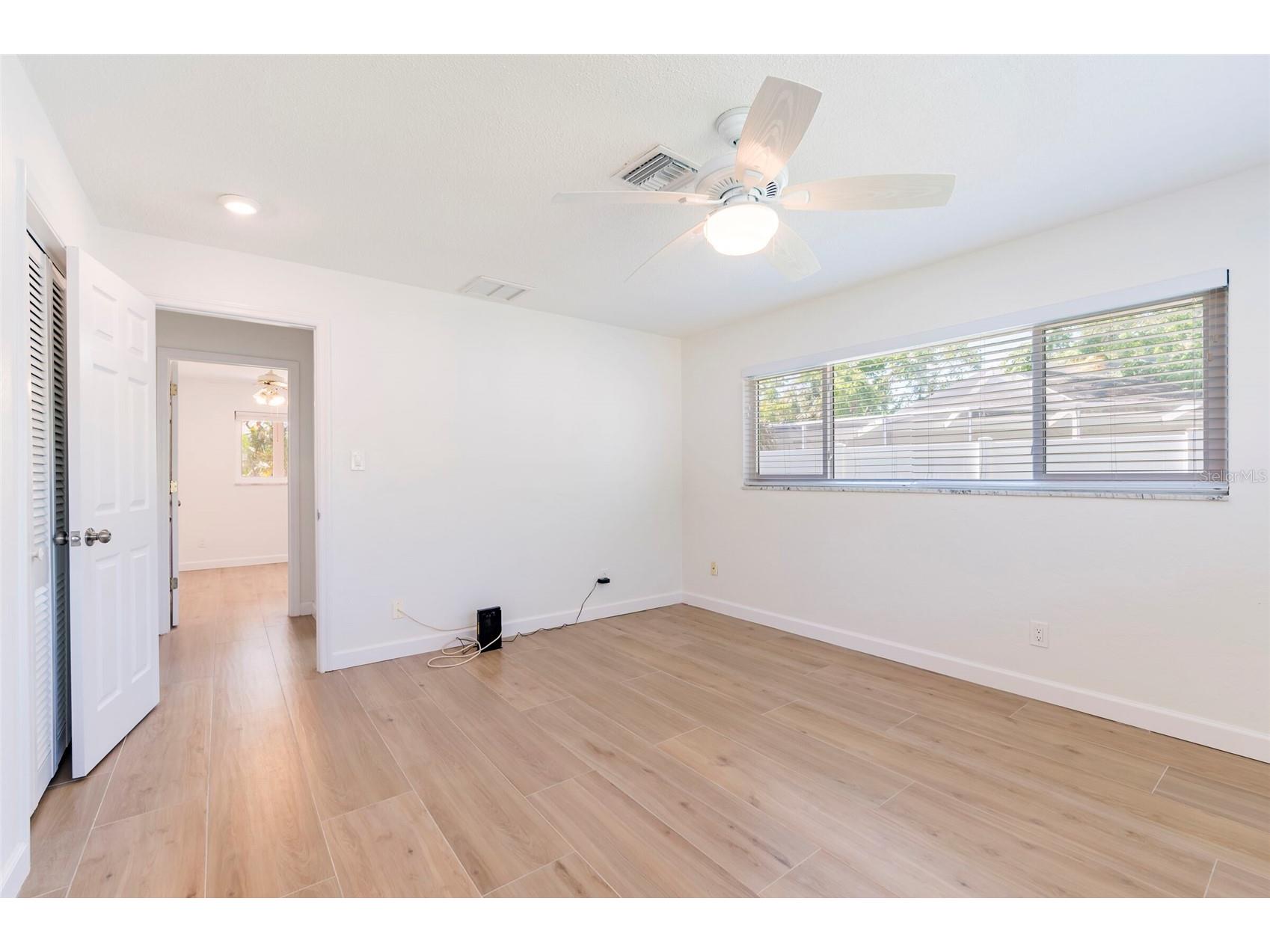 2019 Inner Circle S Saint Petersburg FL 33712 TB8367303 image28