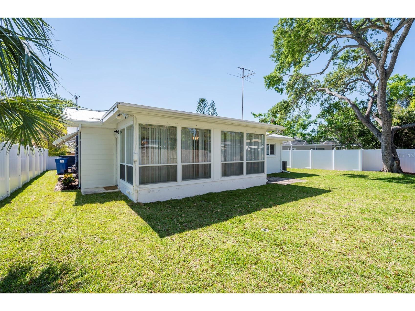 2019 Inner Circle S Saint Petersburg FL 33712 TB8367303 image31