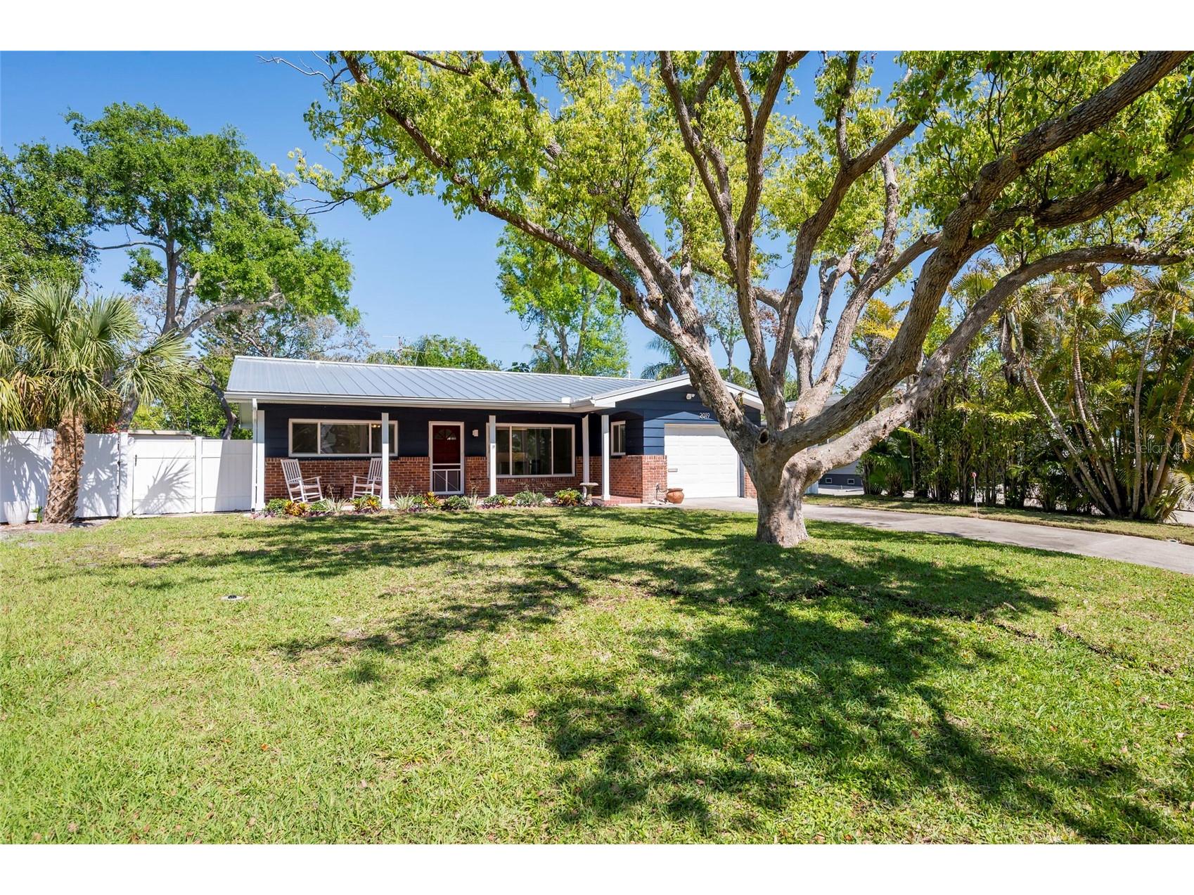 2019 Inner Circle S Saint Petersburg FL 33712 TB8367303 image36