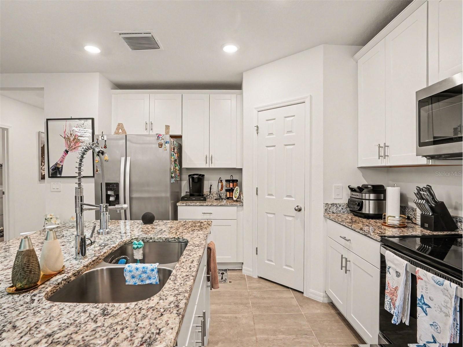 2019 Kingsmen Court Haines City FL 33844 TB8523154 image12