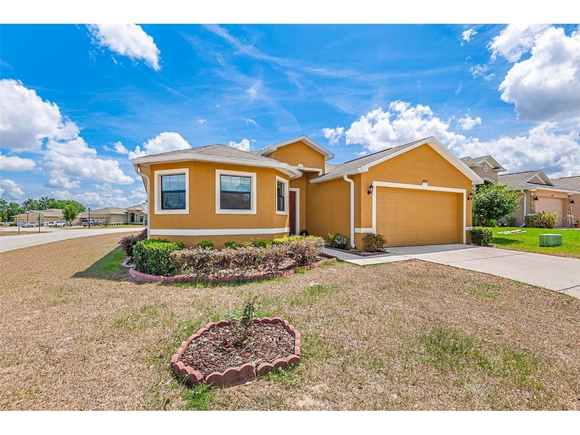 2019 Lakeridge Dr Winter Haven FL 33881 P4925271 image1