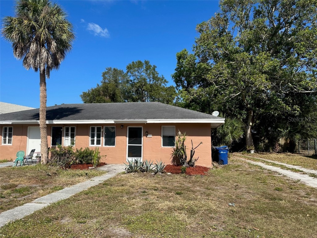2019 Oak Terrace #A Sarasota FL 34231 A4588461 image1