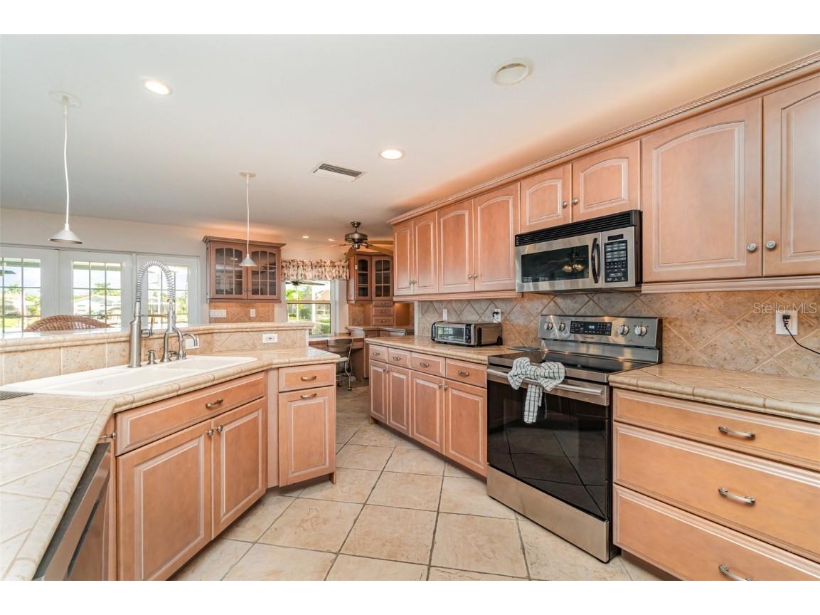 2019 SE 28th Terrace Cape Coral FL 33904 C7516100 image5