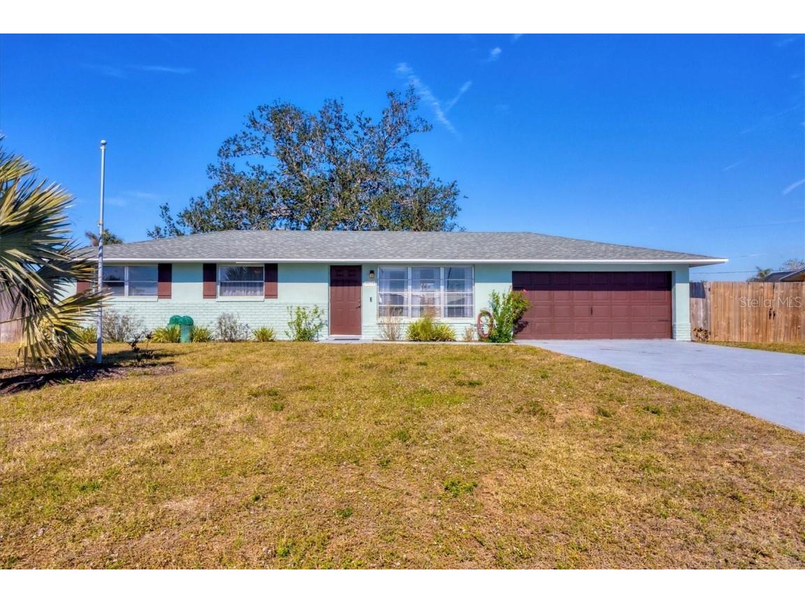 20192 Midway Boulevard Port Charlotte FL 33952 D6140418 image1