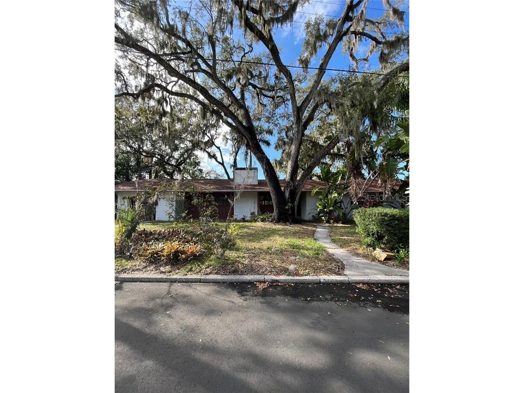 202 29th Street W Bradenton FL 34205 A4595454 image1