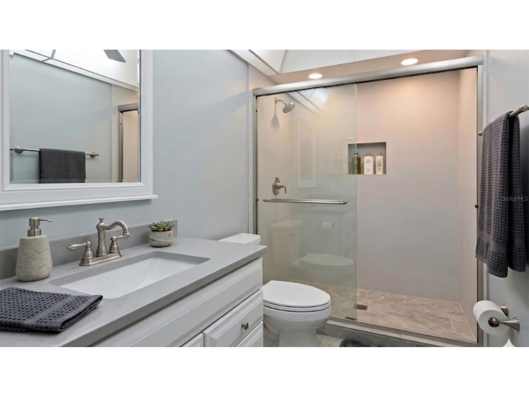 202 46th Avenue Terrace W #404 Bradenton FL 34207 A4689360 image33
