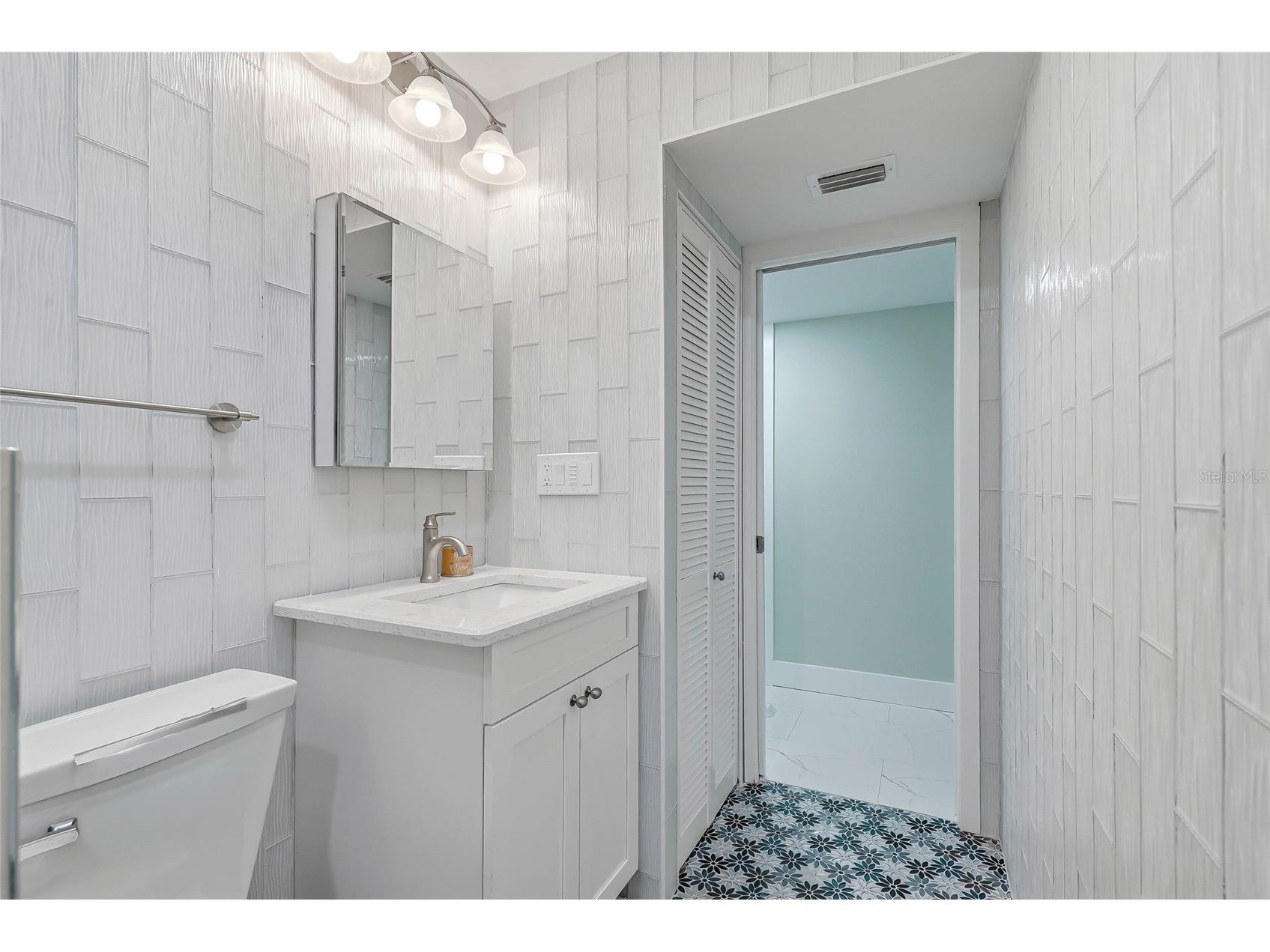 202 46th Avenue Terrace W #UNIT 209 Bradenton FL 34207 TB8525764 image29