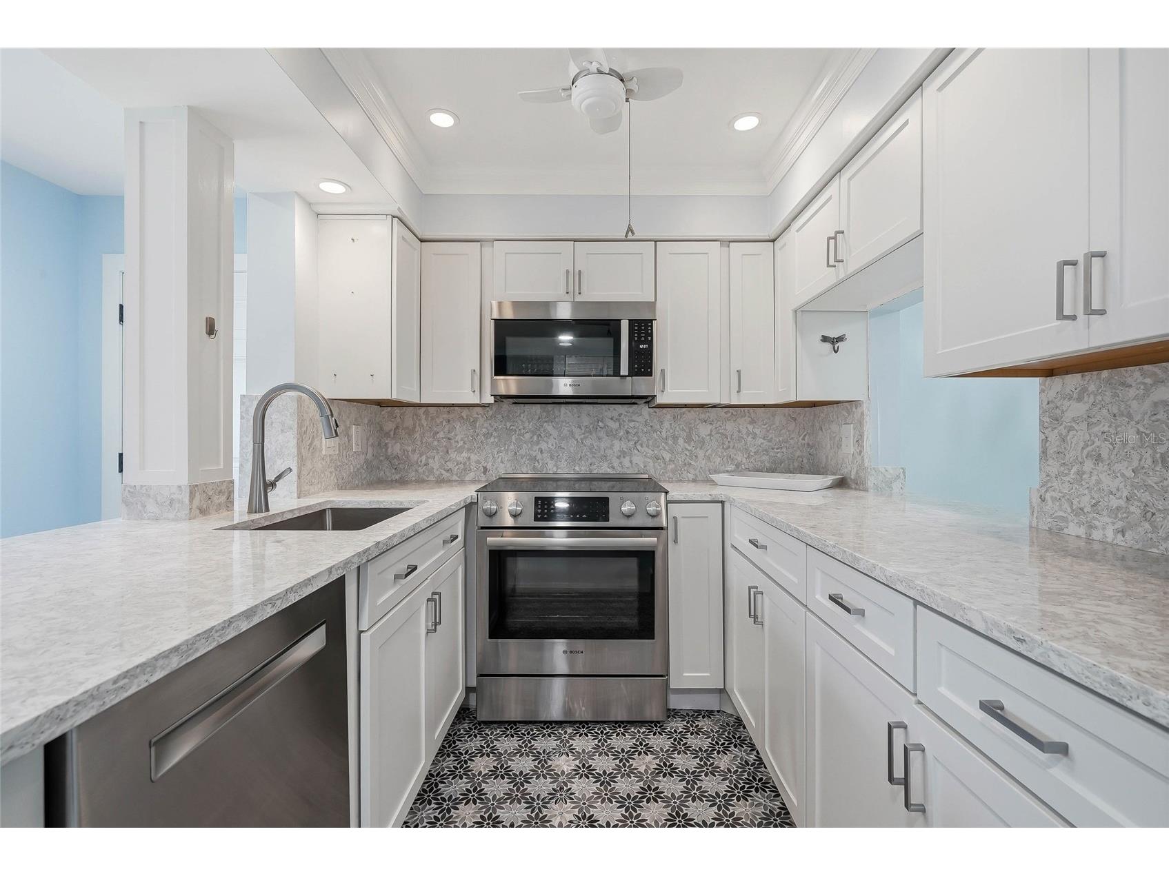 202 46th Avenue Terrace W #UNIT 209 Bradenton FL 34207 TB8525764 image5