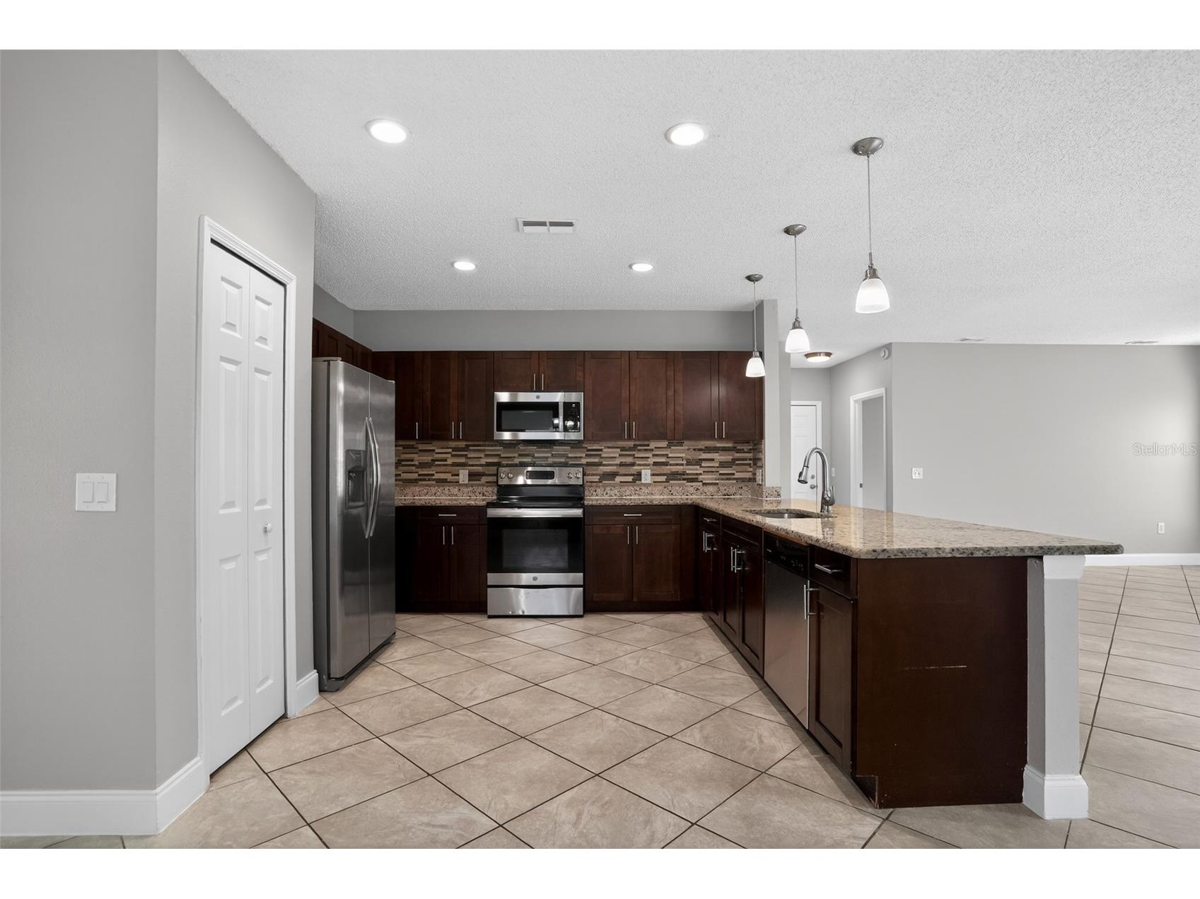 202 Amesbury Lane Kissimmee FL 34758 TB8496400 image11