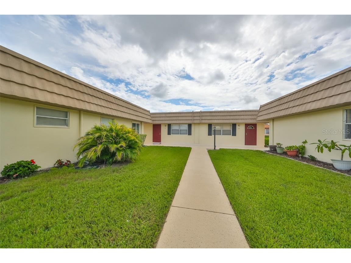 202 Bedford Street #57 Sun City Center FL 33573 T3538302 image1