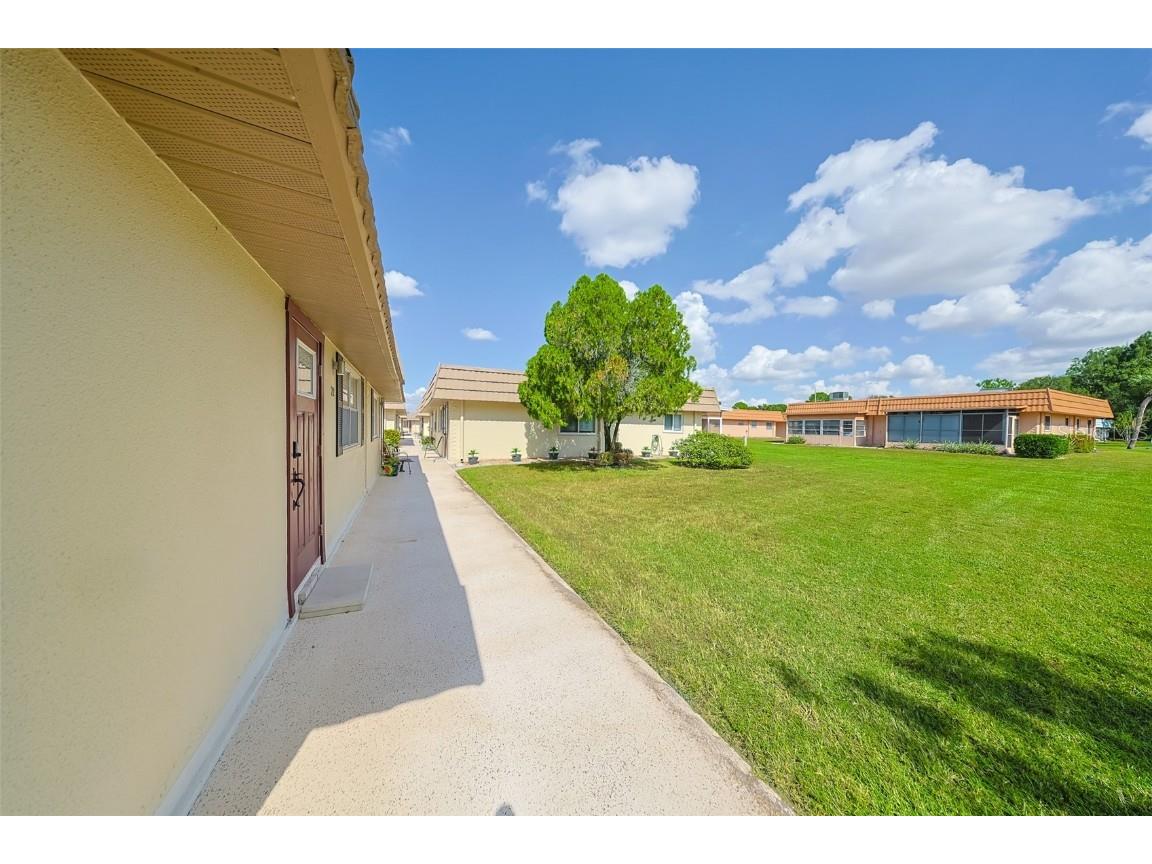 202 Bedford Street #72 Sun City Center FL 33573 TB8441125 image5