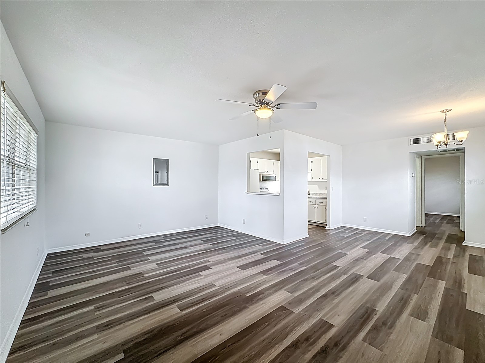 202 Bedford Trail #103 Sun City Center FL 33573 W7882946 image4