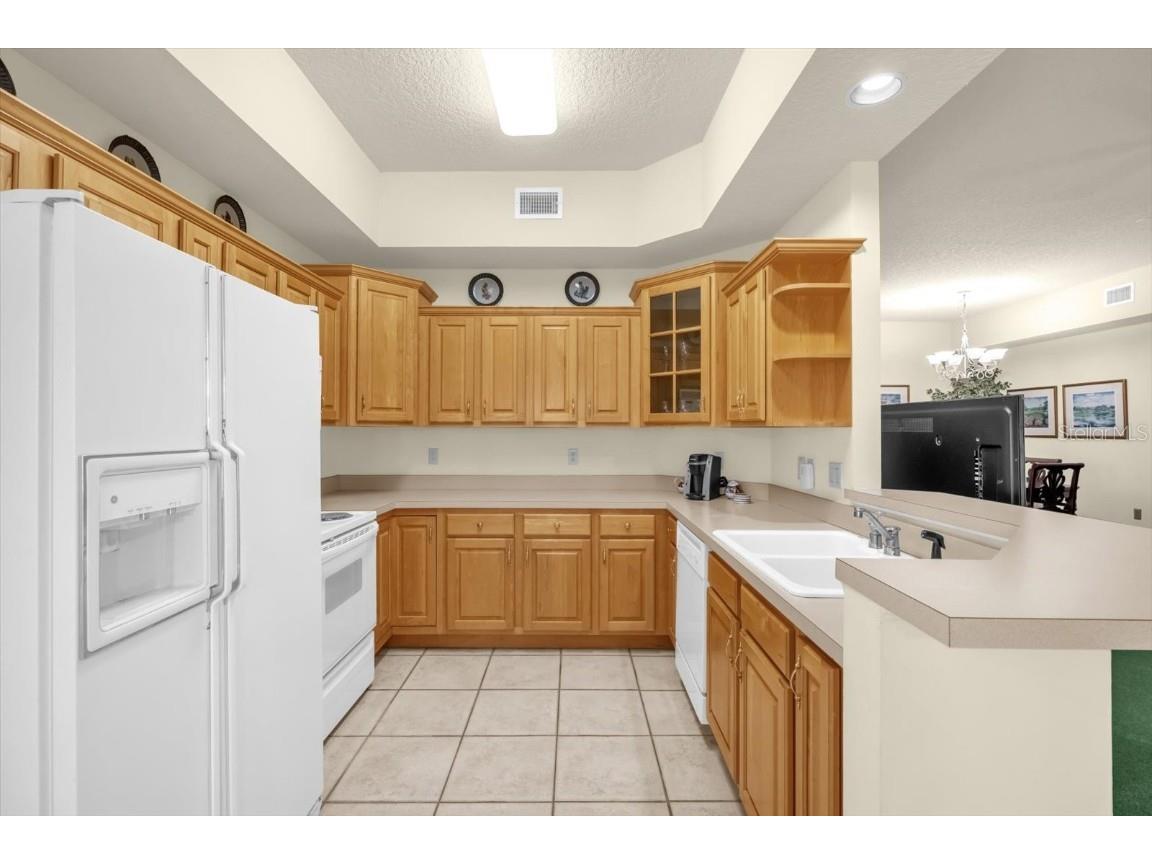 202 Camino Real Boulevard #202 Howey In The Hills FL 34737 - LITTLE LAKE HARRIS O6366634 image6