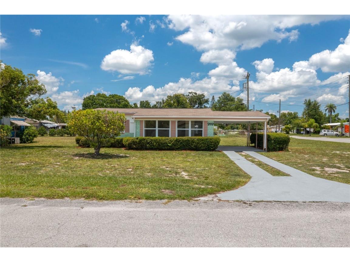 202 Central Avenue Frostproof FL 33843 L4954506 image1