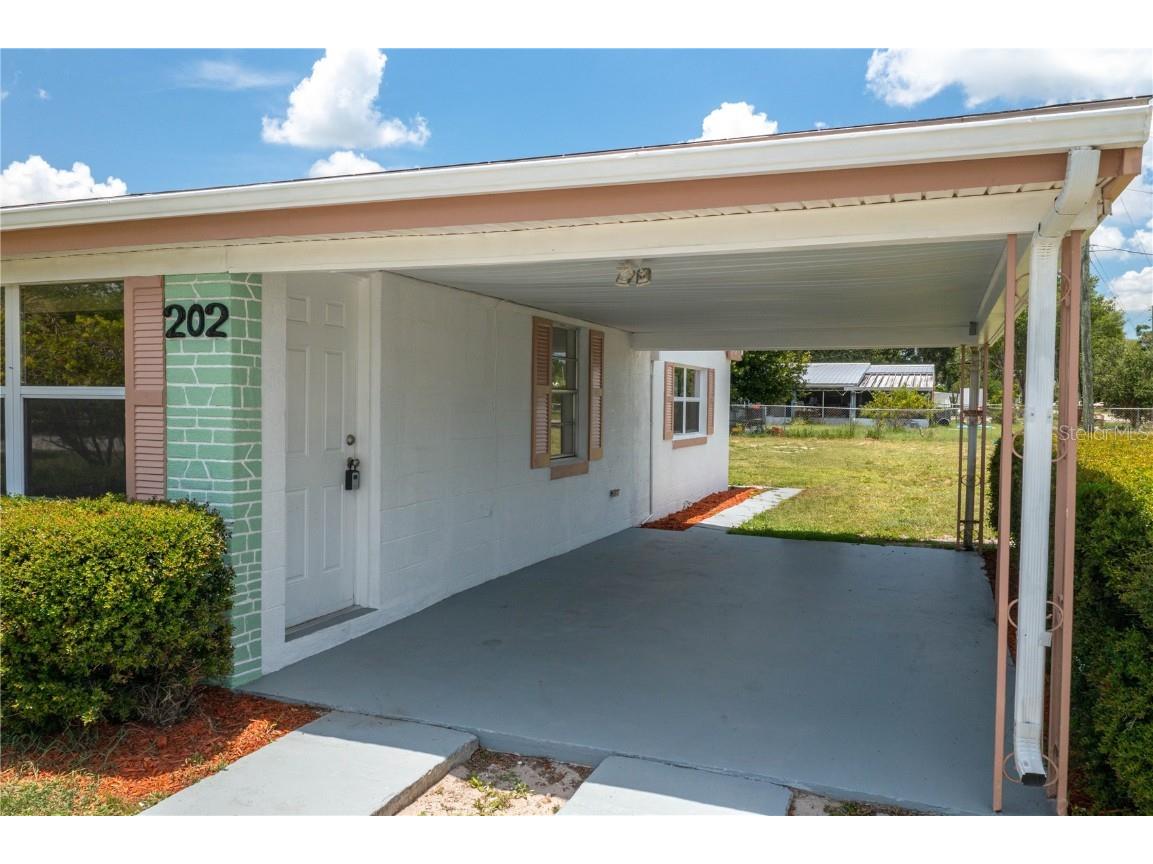 202 Central Avenue Frostproof FL 33843 L4954506 image4