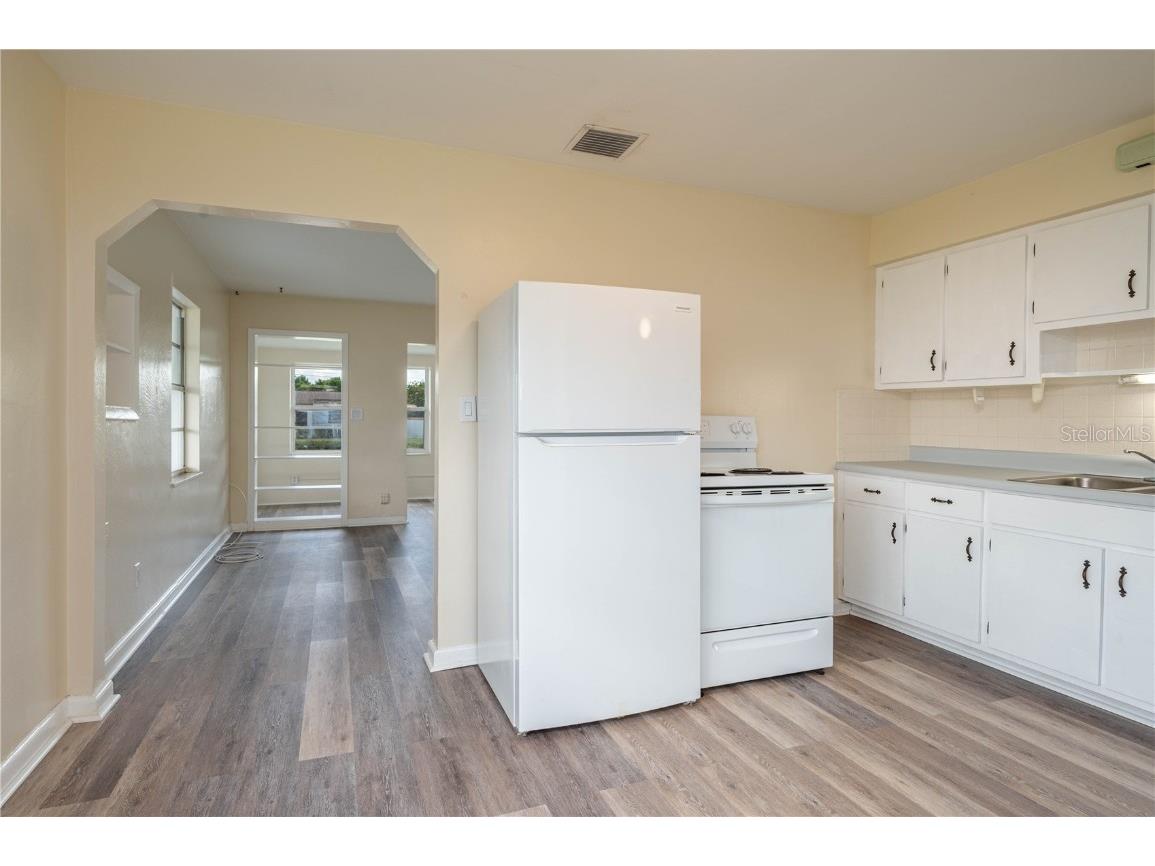 202 Central Avenue Frostproof FL 33843 L4954506 image9