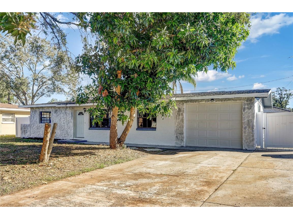 202 Cranberry Lane Brandon FL 33510 TB8323659 image1