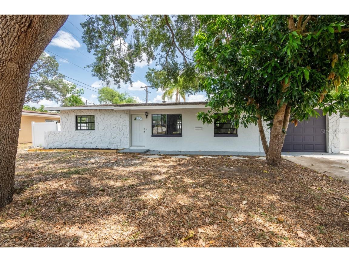 202 Cranberry Lane Brandon FL 33510 TB8382291 image1