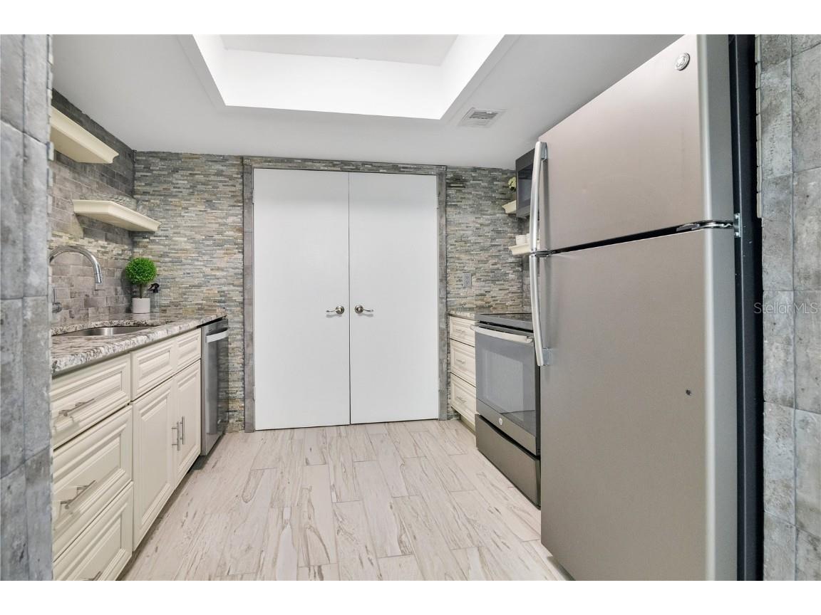 202 Crown Oaks Way #201 Longwood FL 32779 O6346200 image4