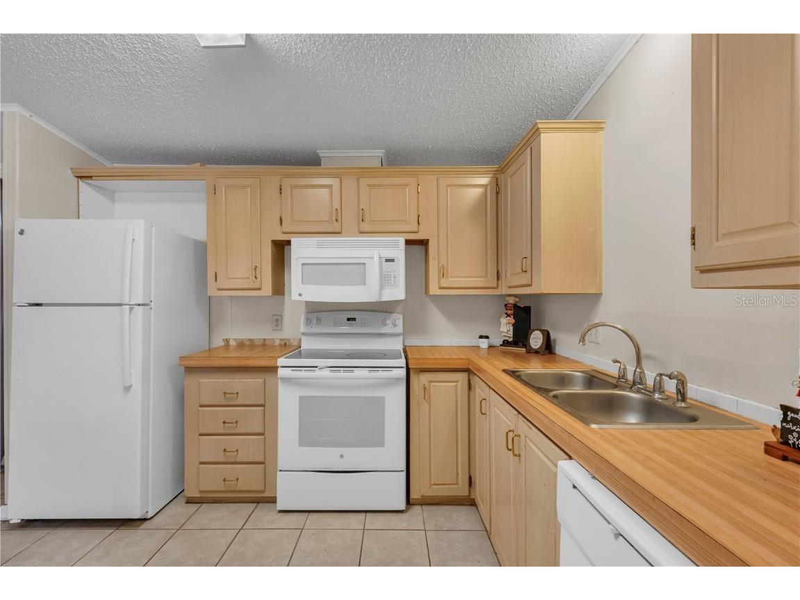 202 Dana Court Kissimmee FL 34758 S5137547 image11