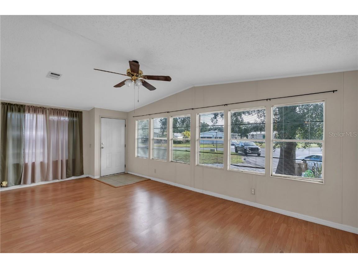 202 Dana Court Kissimmee FL 34758 S5137547 image4