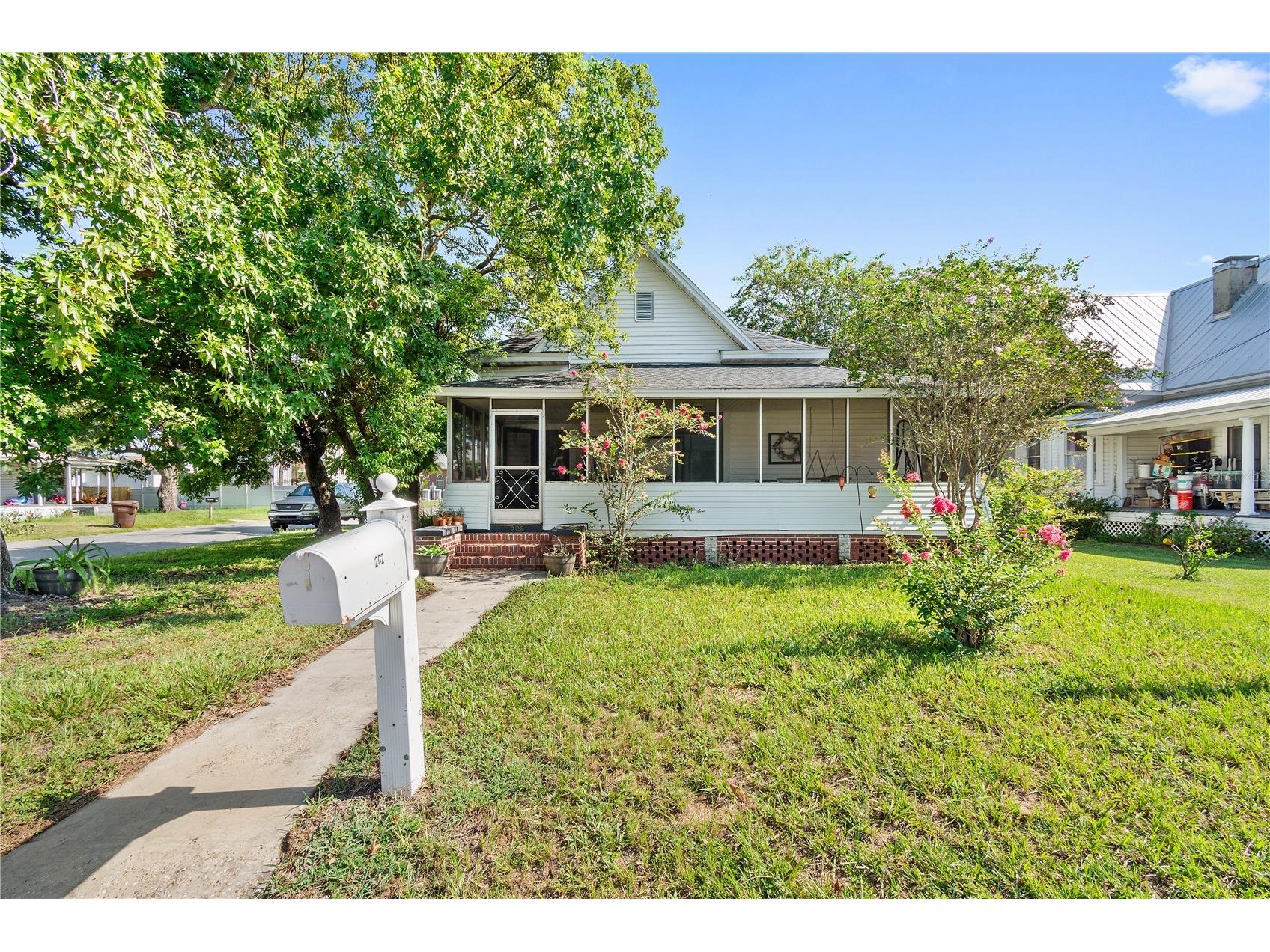 202 E Badcock Boulevard Mulberry FL 33860 L4954515 image1