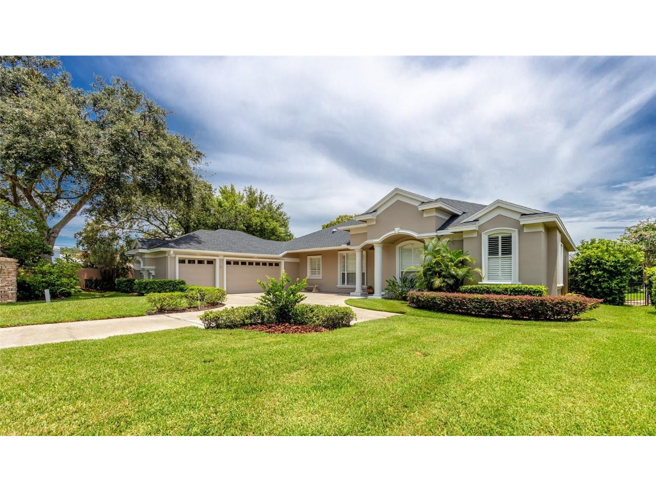 202 Highland Woods Drive Safety Harbor FL 34695 U8207795 image1
