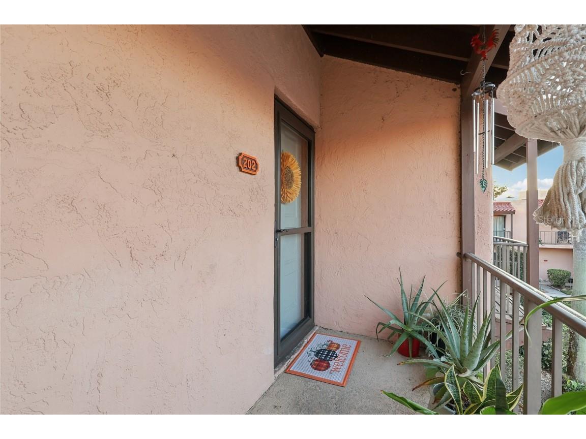 202 La Casa #202 Lake Wales FL 33898 L4957347 image3