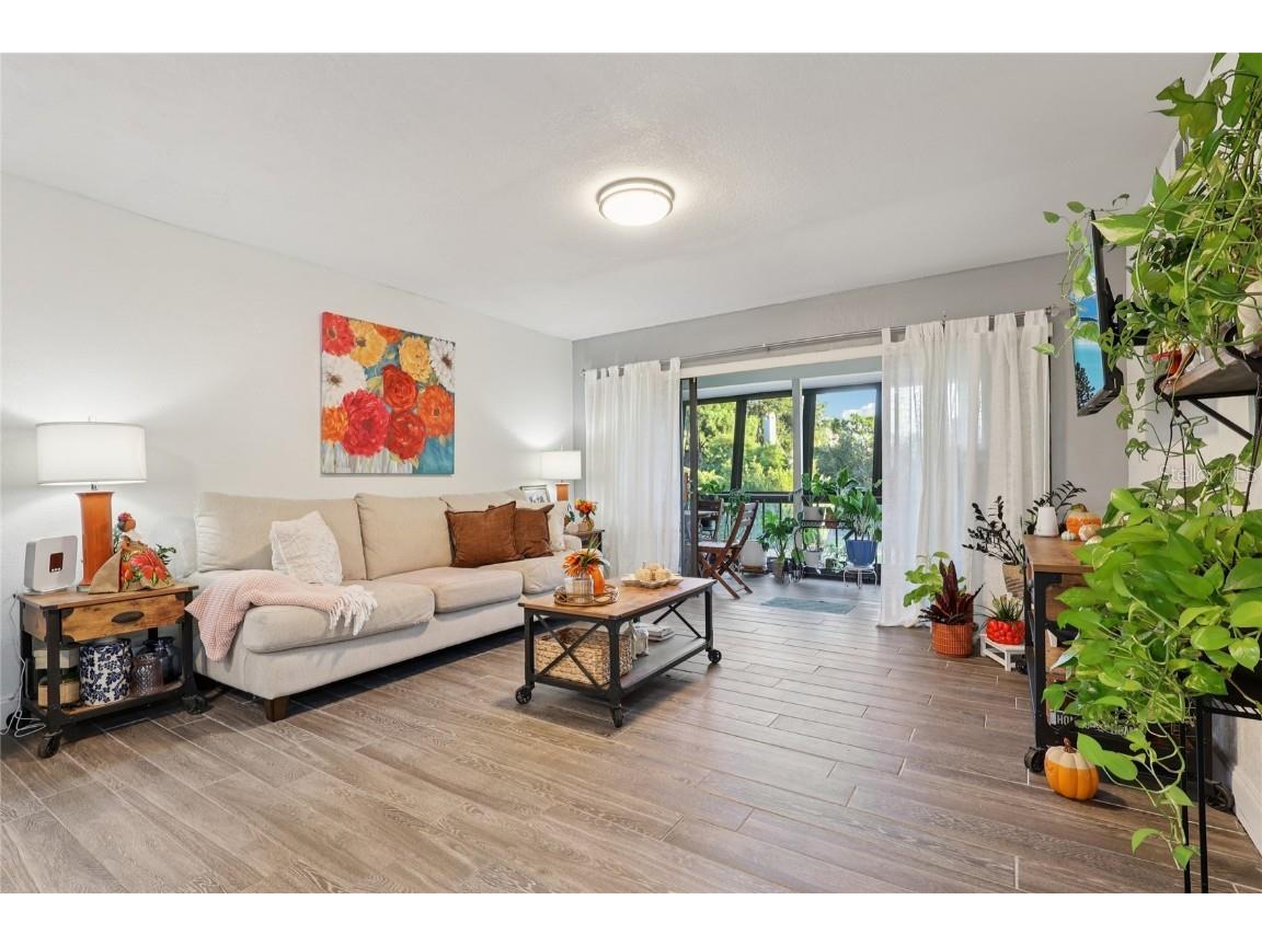 202 La Casa #202 Lake Wales FL 33898 L4957347 image5