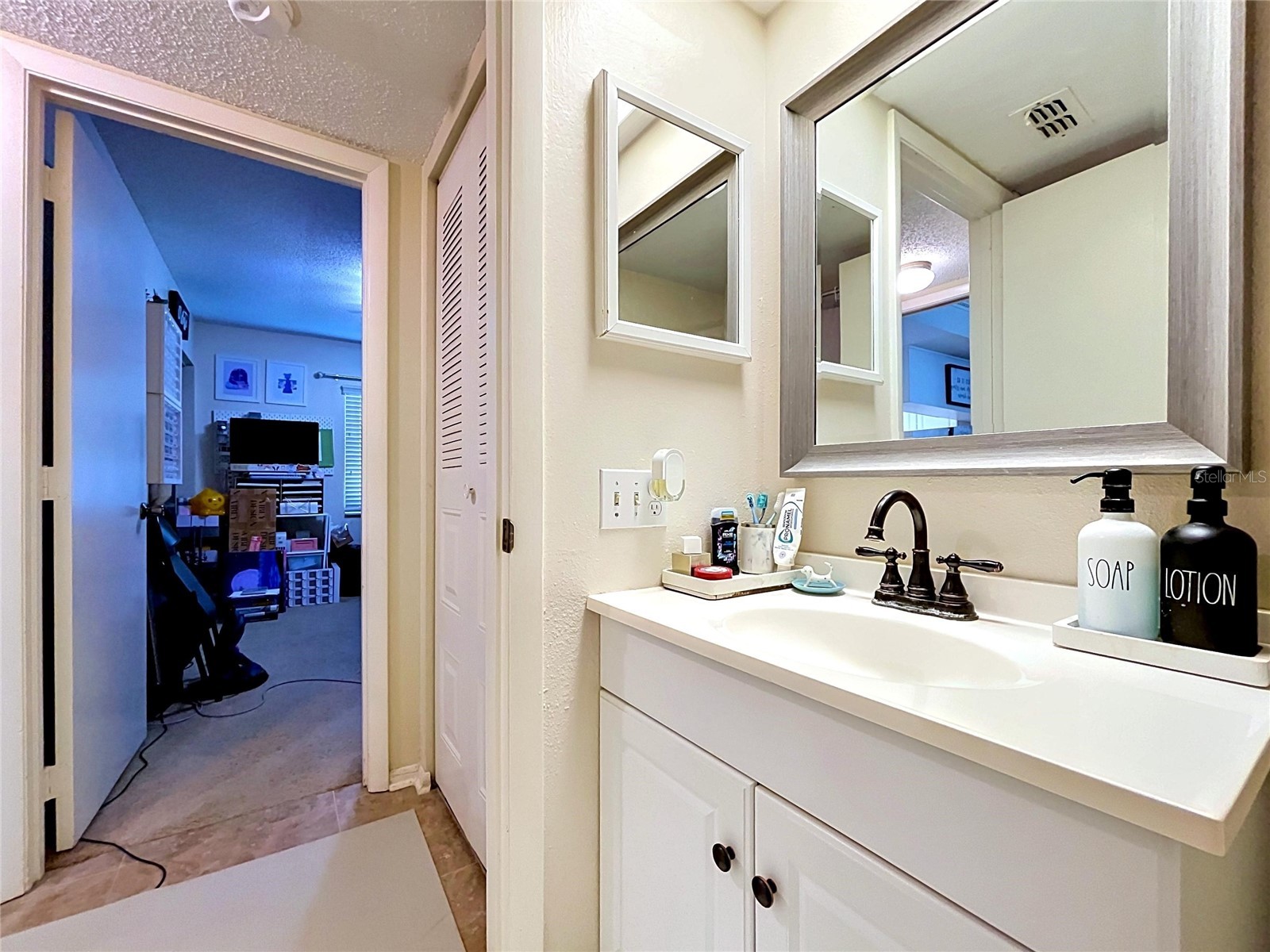 202 Meadow Lane #50 Oldsmar FL 34677 TB8505503 image16