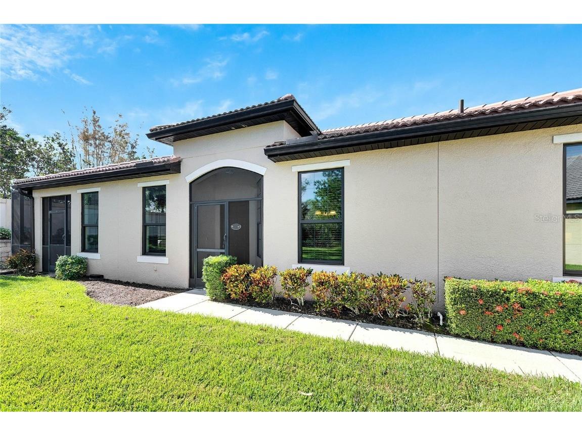 202 Mystic Falls Drive Apollo Beach FL 33572 TB8312452 image1