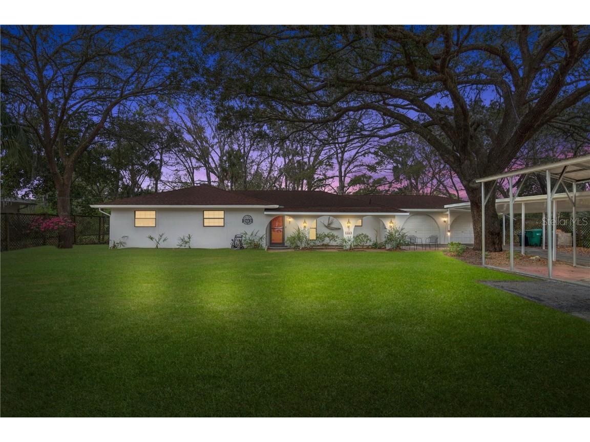 202 N Country Club Drive Crystal River FL 34429 P4926100 image1