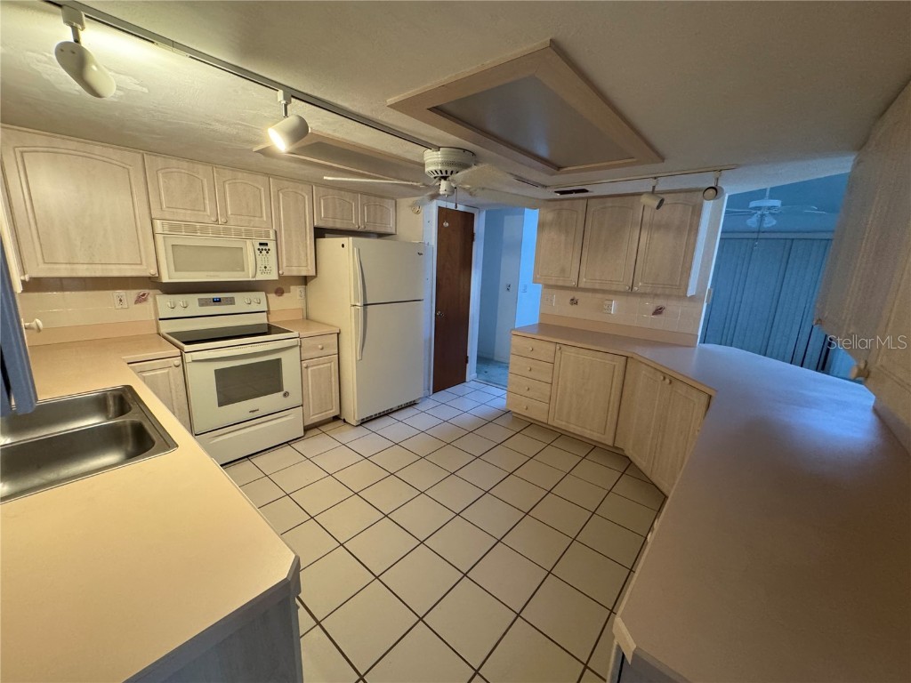 202 North Street New Smyrna Beach FL 32168 V4946165 image2