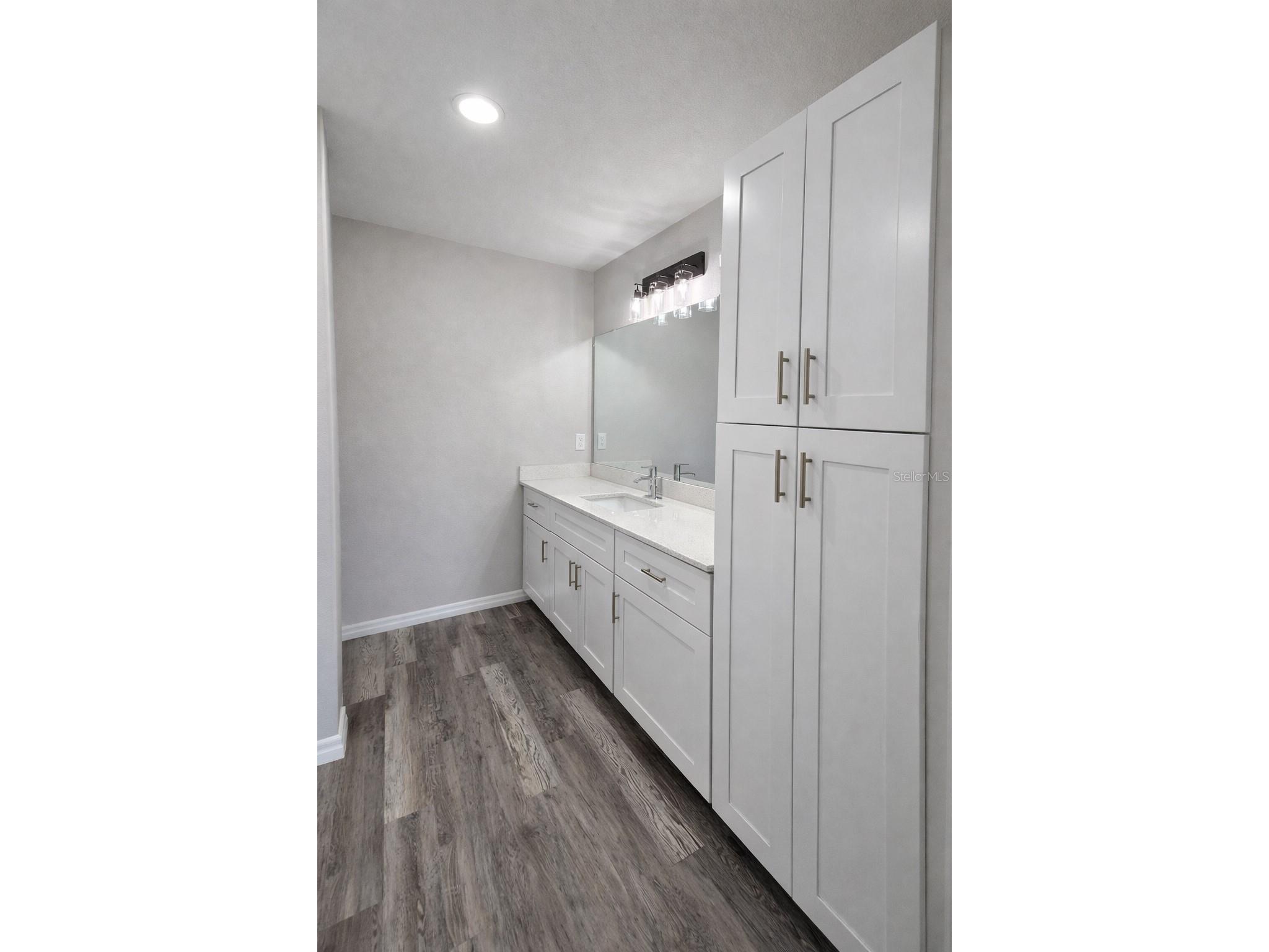 202 NW 25th Place Cape Coral FL 33993 A4690795 image5