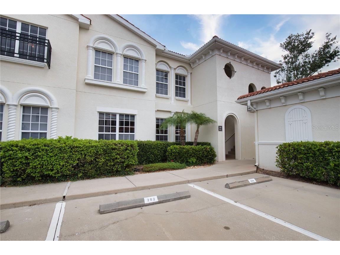 202 Ravinia Circle #202 Venice FL 34292 N6133766 image1