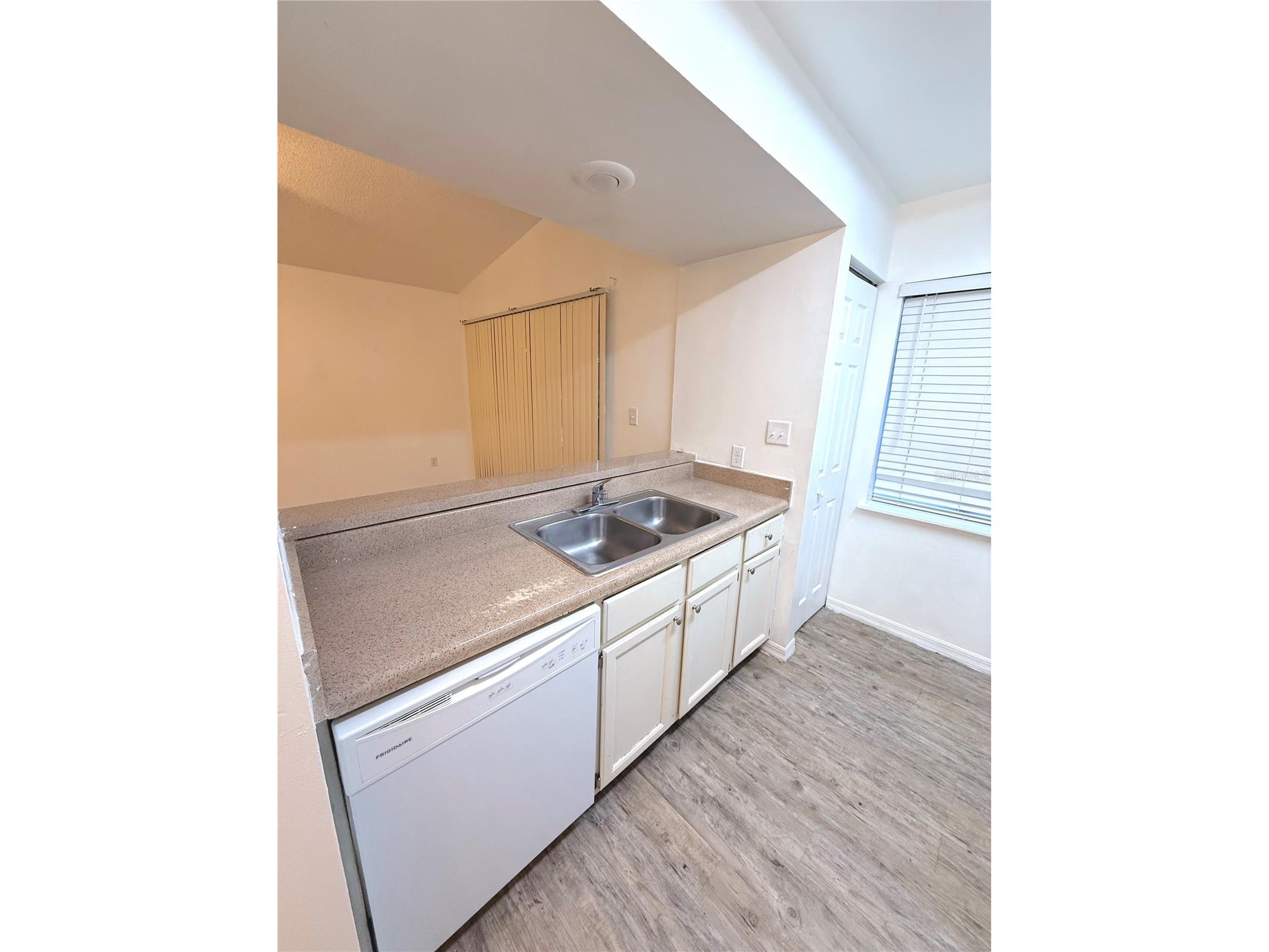202 Riverbend Drive #201 Altamonte Springs FL 32714 O6367569 image5