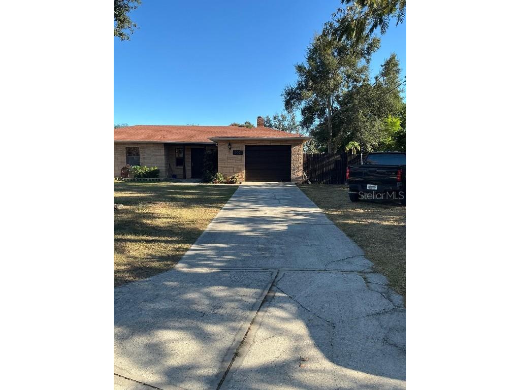 202 S Bingham Street Eagle Lake FL 33839 P4936986 image1
