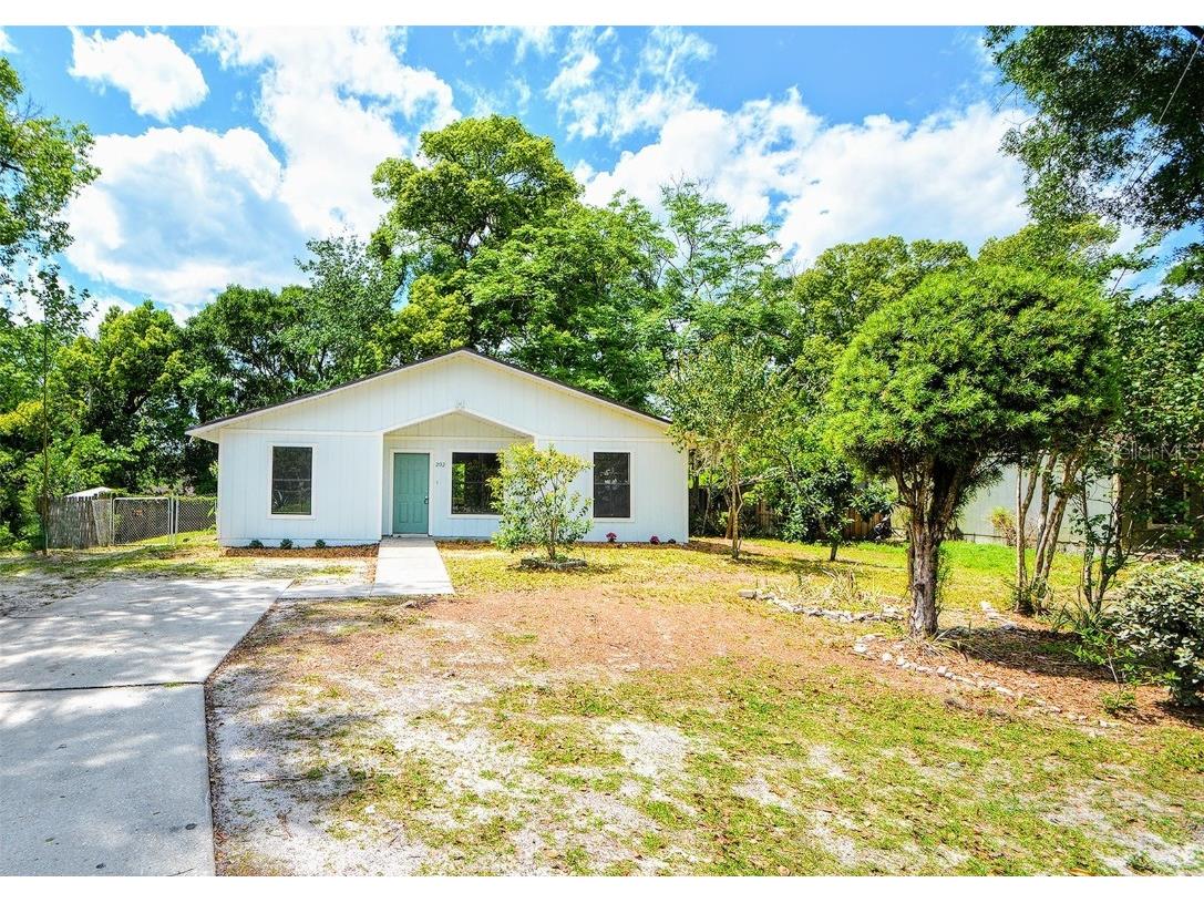202 S Boston Avenue Deland FL 32724 C7458679 image1