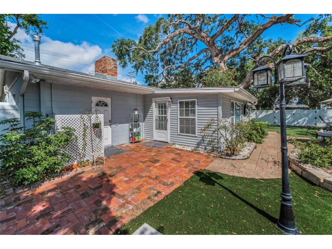 202 S Hesperides Street Tampa FL 33609 TB8437627 image51