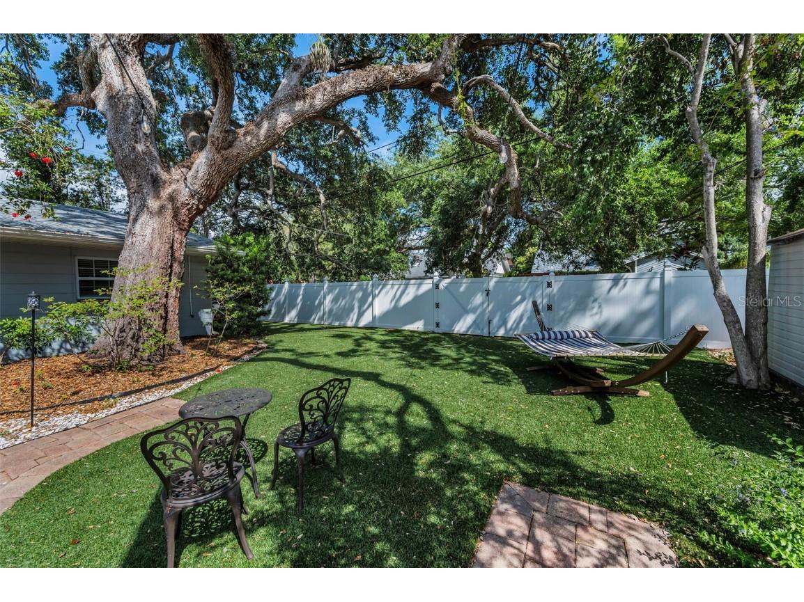 202 S Hesperides Street Tampa FL 33609 TB8437627 image62