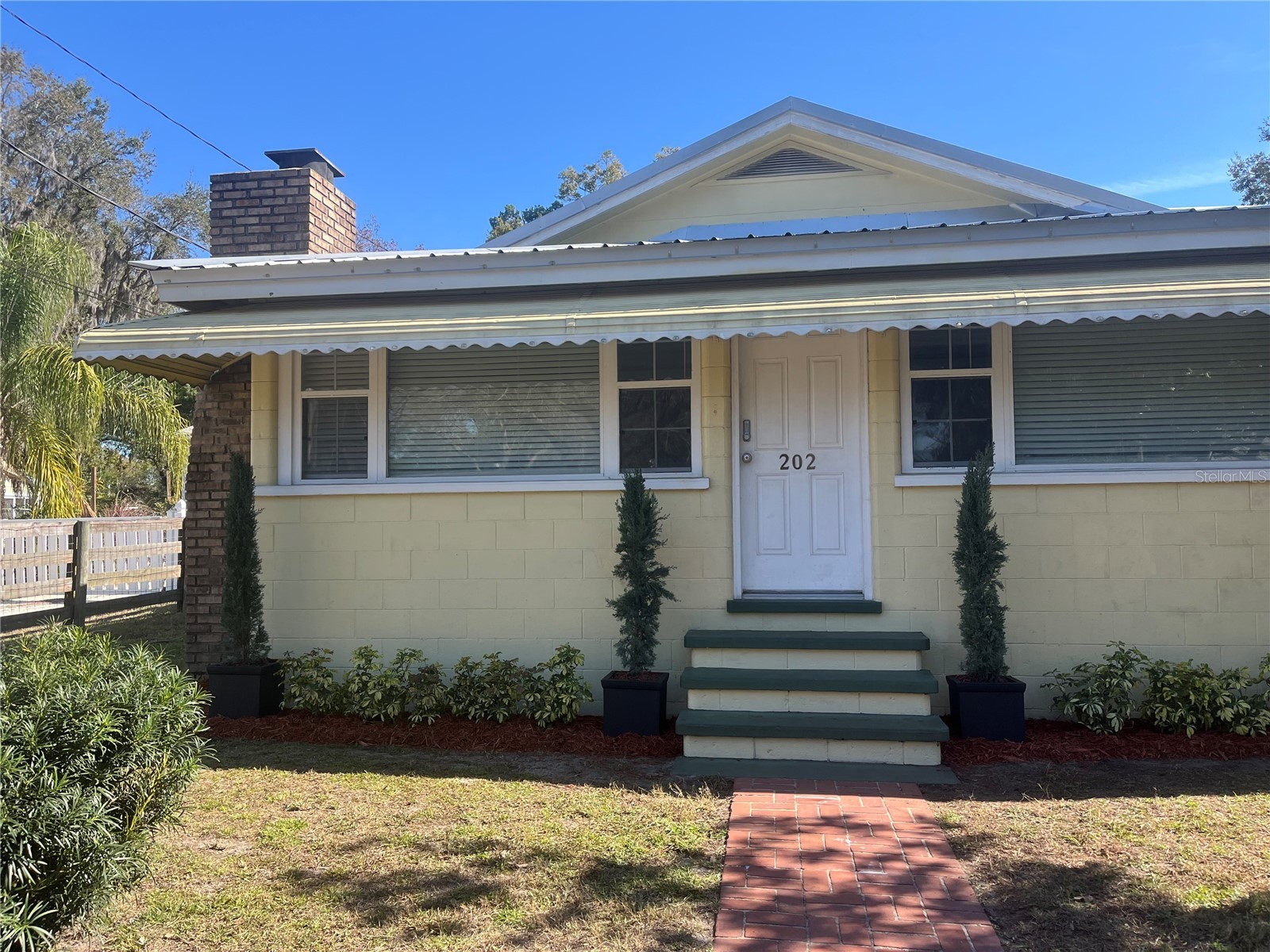 202 S Warfield Avenue Wildwood FL 34785 G5106549 image1