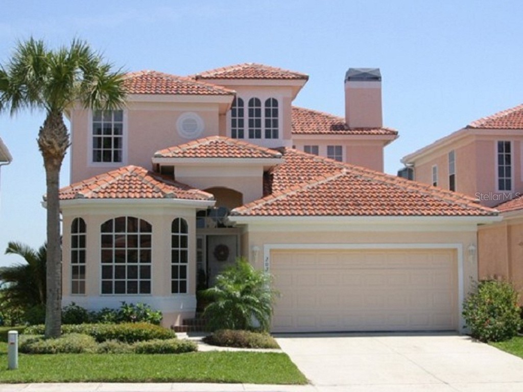 202 Sand Key Estates Drive Clearwater Beach FL 33767 U8192860 image1