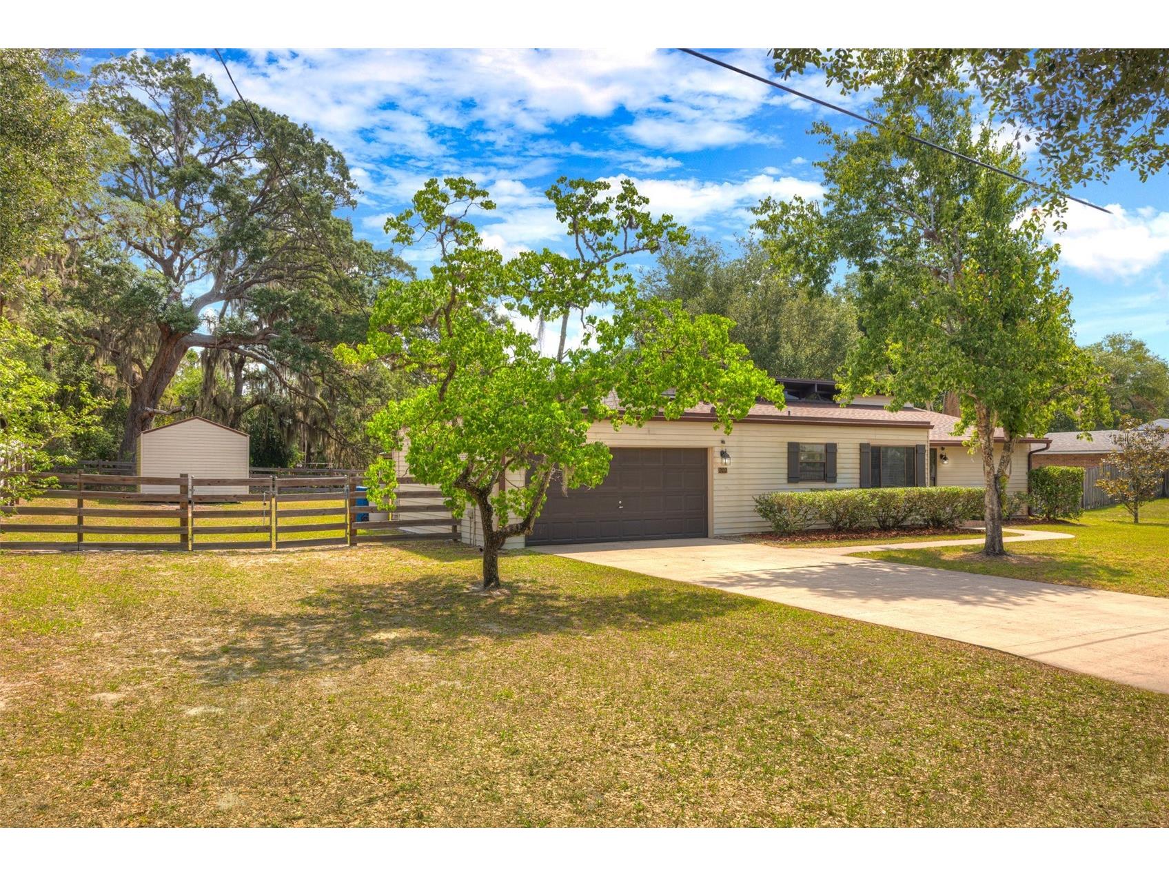 202 Sandspur Lane Deland FL 32724 V4949020 image50