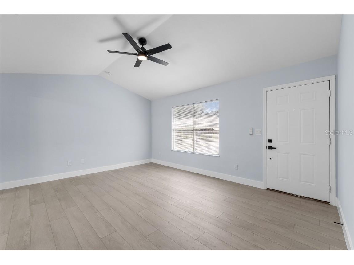 202 SE 14th Place Gainesville FL 32601 TB8425882 image7