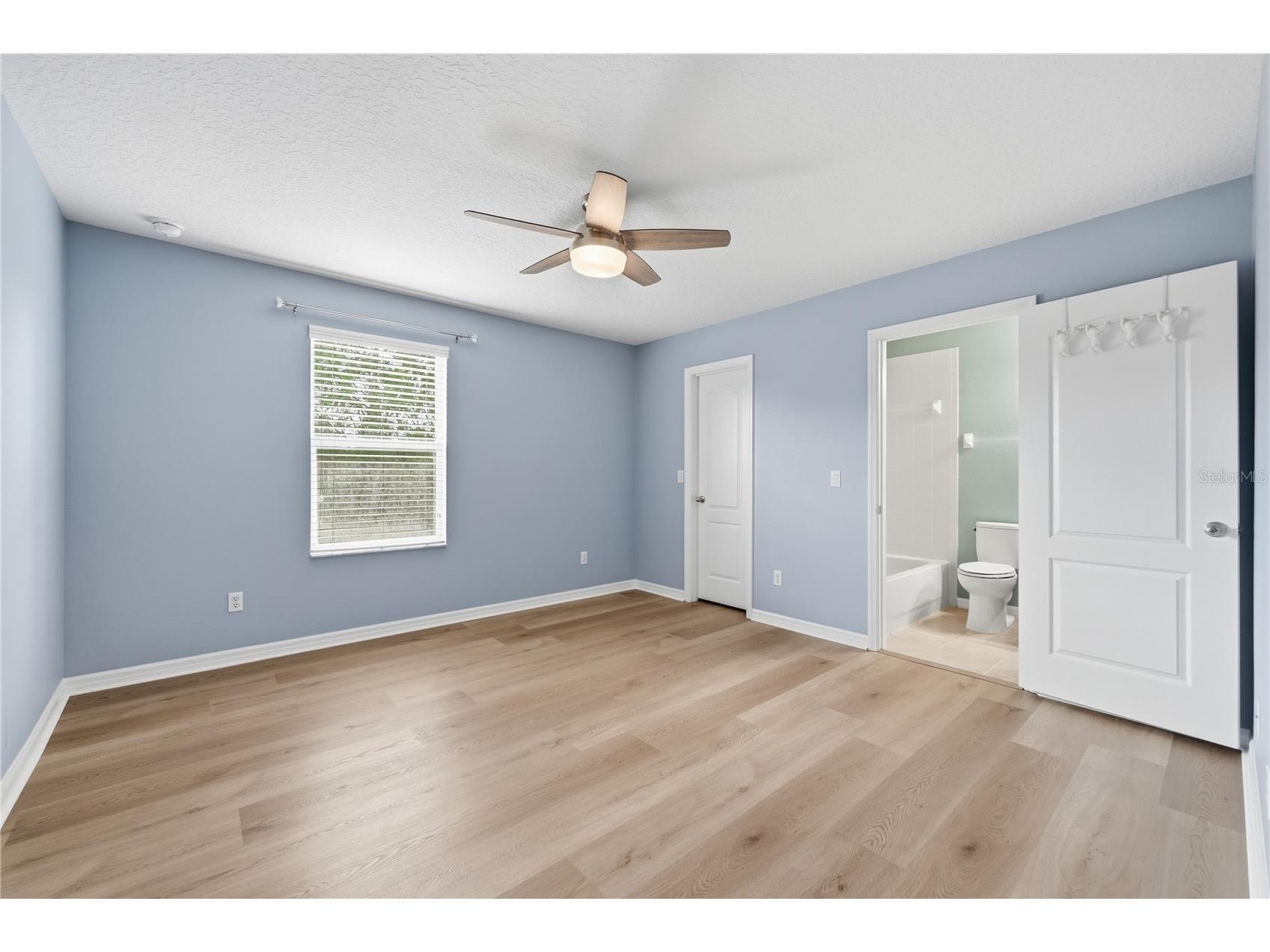 202 Victoria Trails Boulevard Deland FL 32724 V4949256 image33