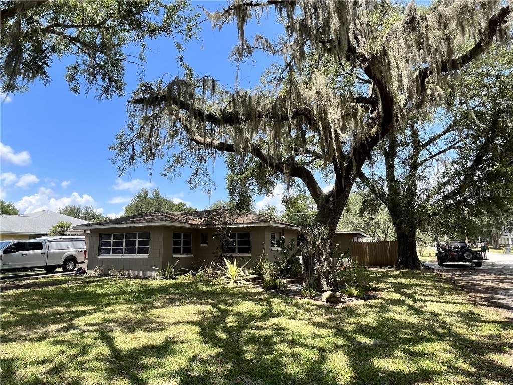 202 W Oakland Avenue Oakland FL 34760 O6106961 image1