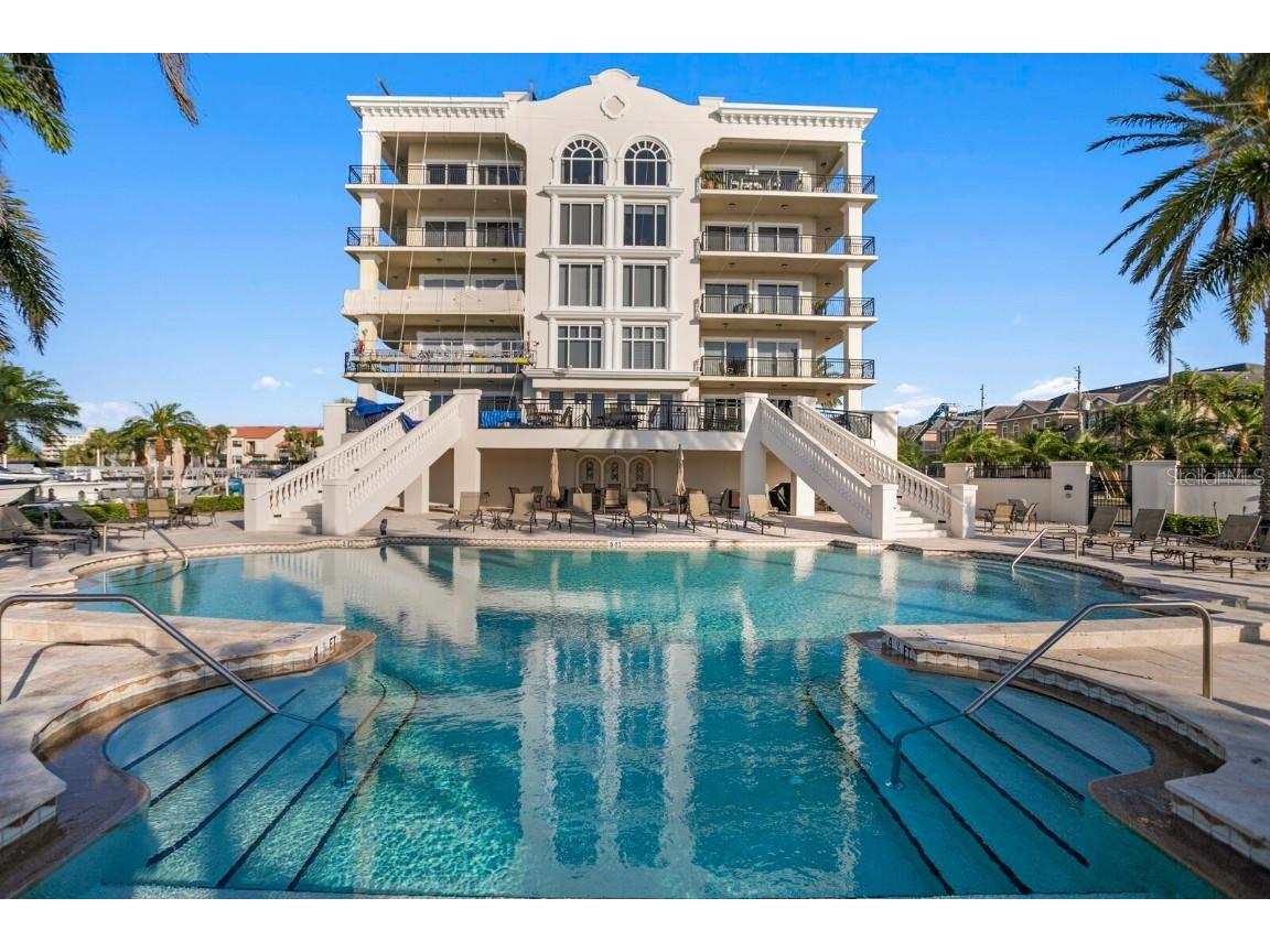 202 Windward Passage #208 Clearwater Beach FL 33767 TB8376215 image1