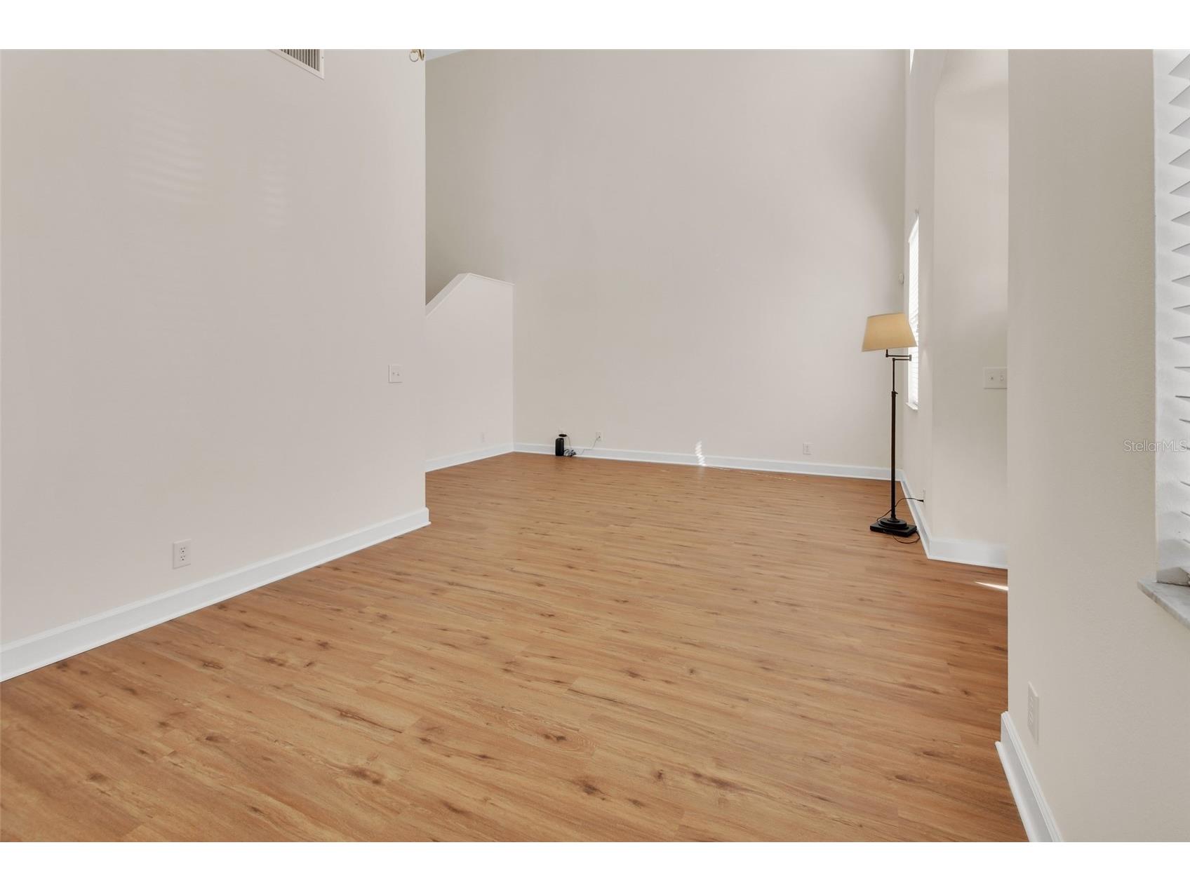 202 Woodhouse Lane Deland FL 32724 V4947658 image6