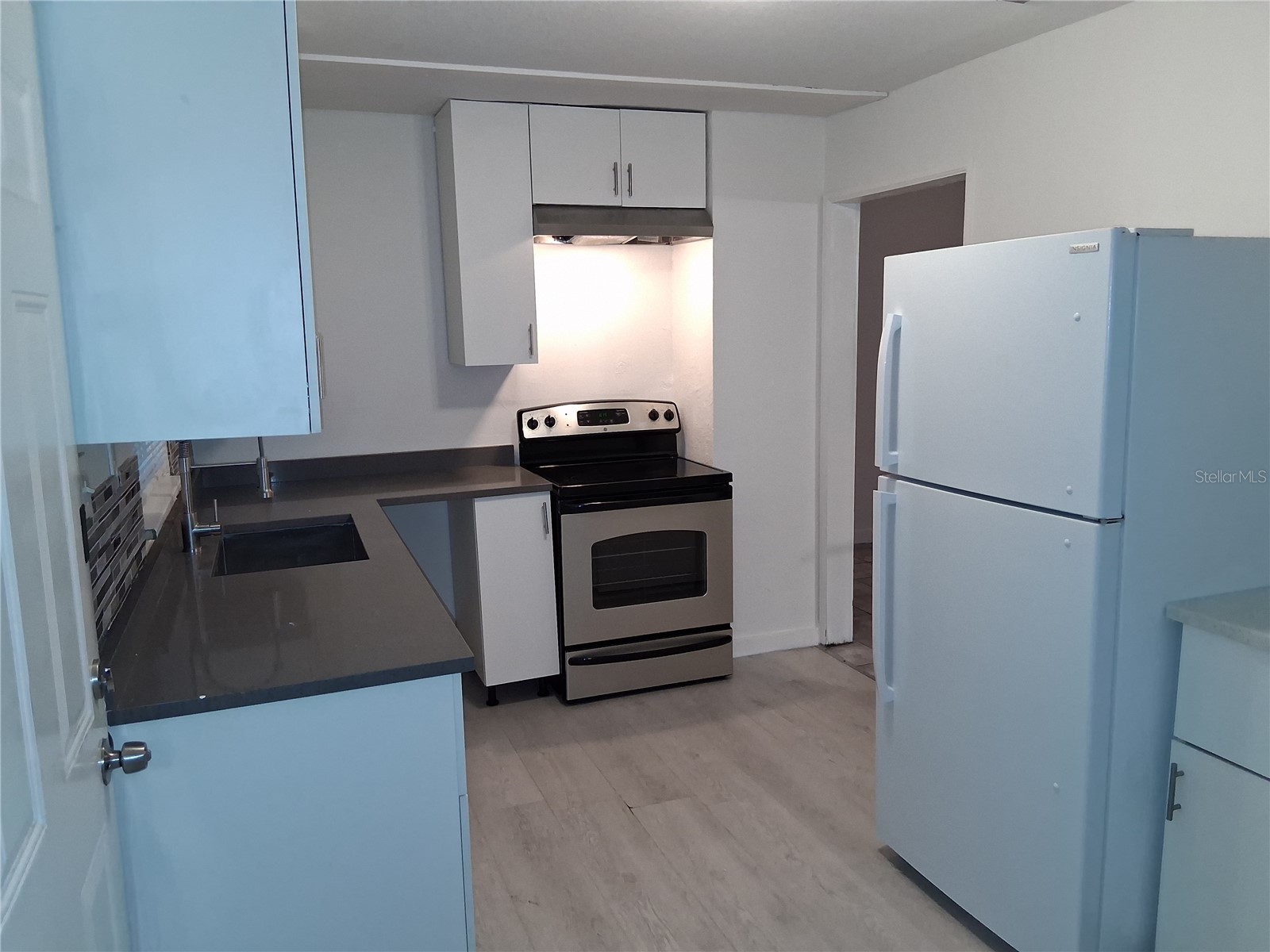 2020 13th Street S Saint Petersburg FL 33705 TB8472600 image10