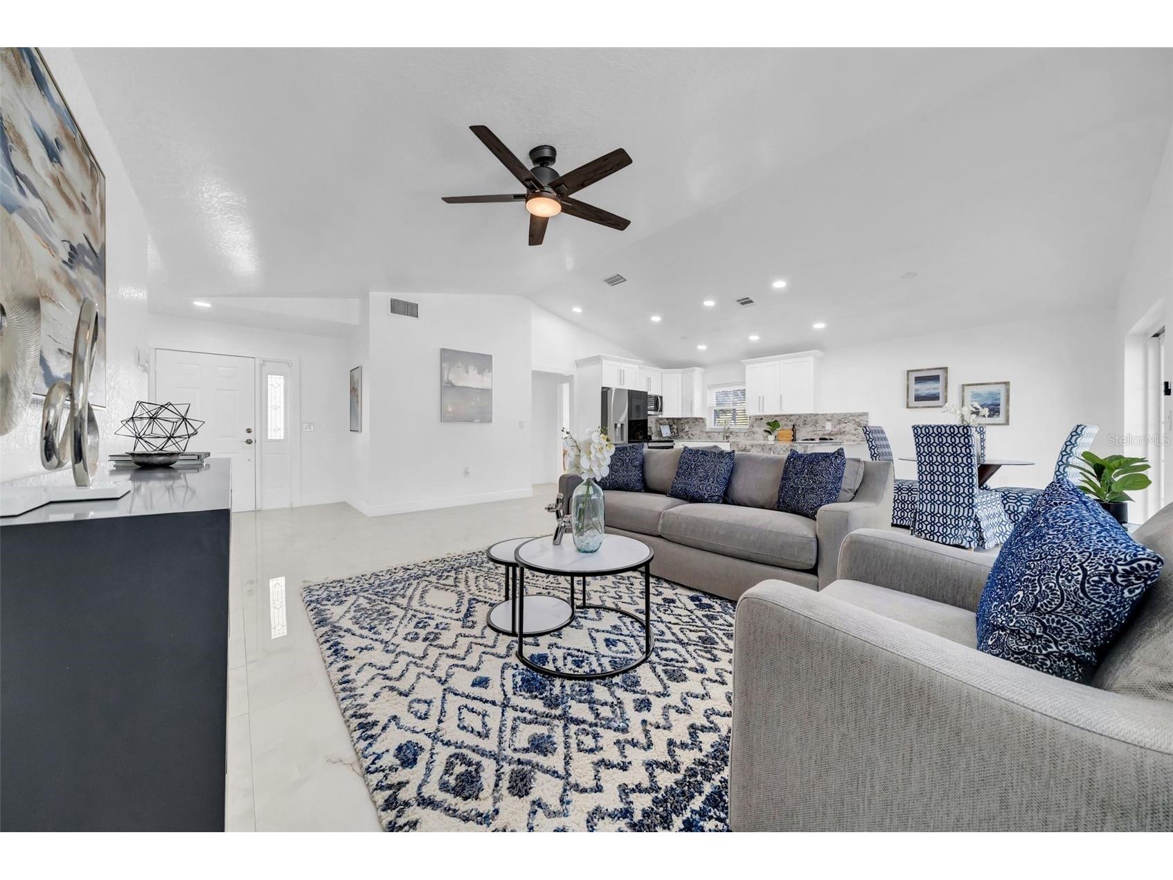 2020 58th Avenue S Saint Petersburg FL 33712 TB8514037 image12